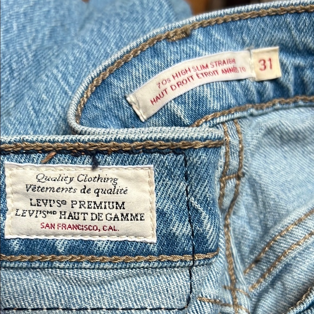 Levi's Women's 70’s high waisted slim straight cut